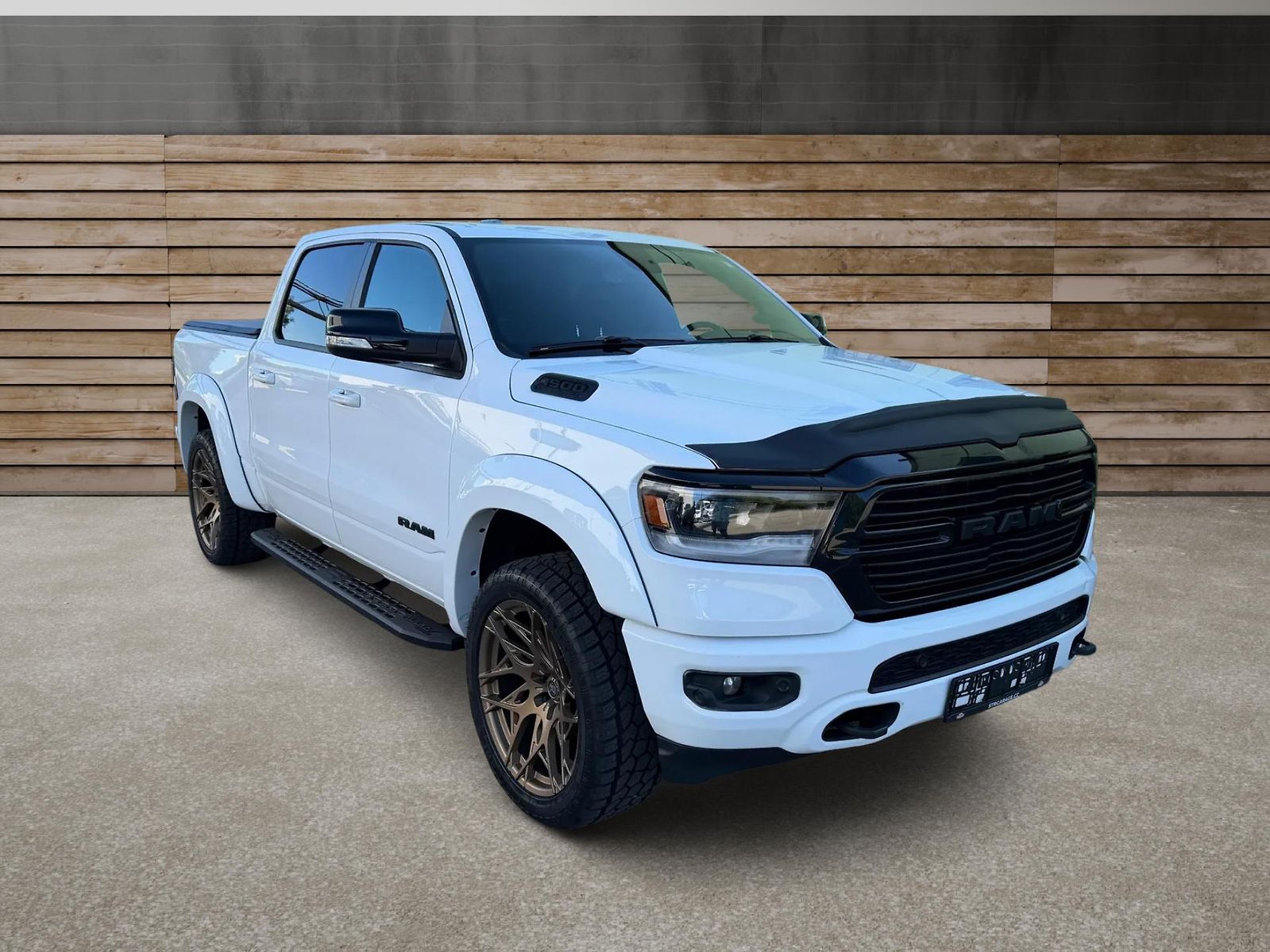 Dodge RAM +HEMI+PANORAMA+BRONZE WHEELS+