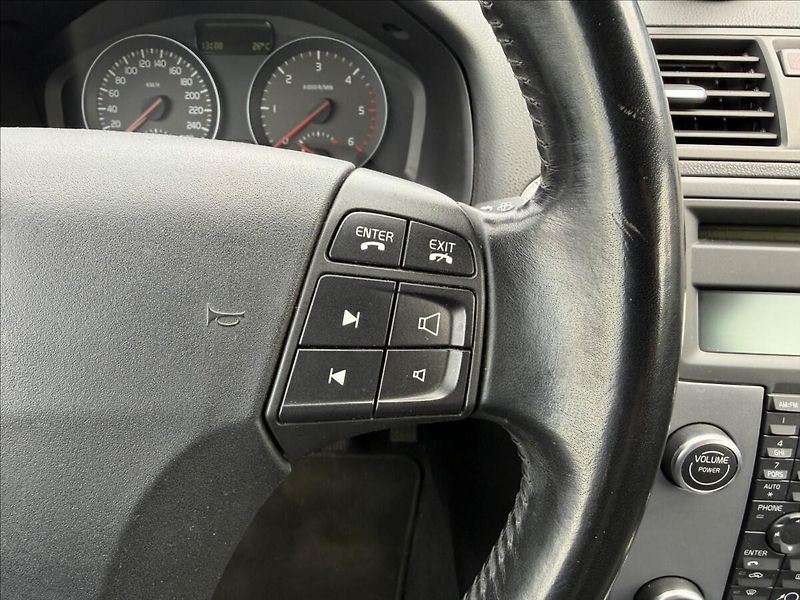 Volvo C30 1.6 D DRIVe - fotka 9 z 13