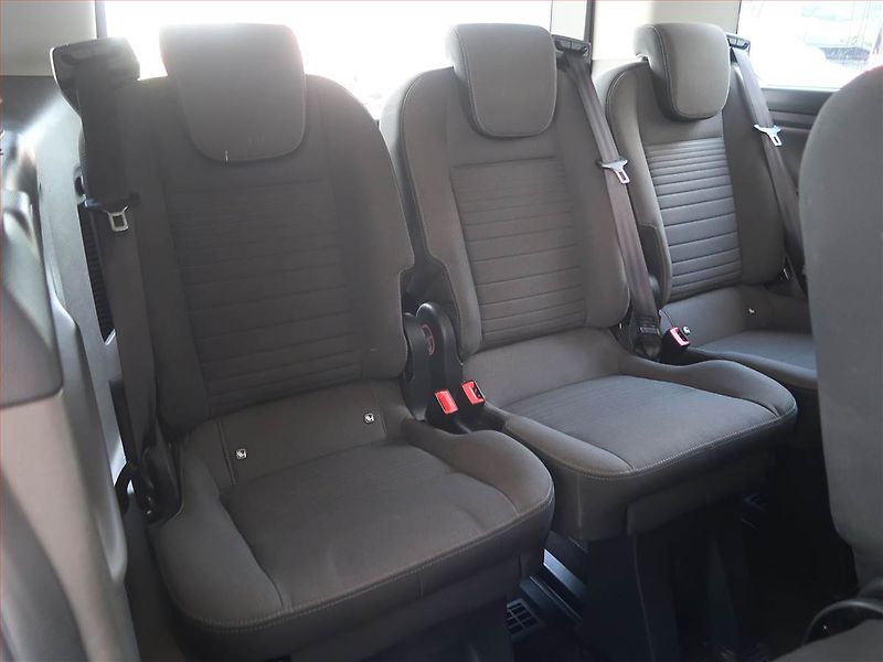 Ford Tourneo Custom (2018) Titanium 2.0 EcoBlue, ČR - fotka 15 z 20