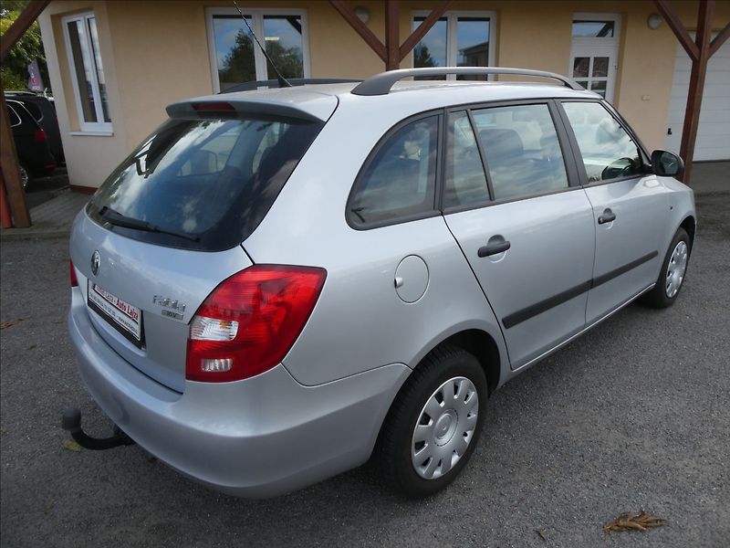 Škoda Fabia 1,4 16V 63kW závěs, serviska - fotka 8 z 41