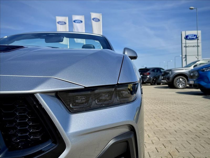 Ford Mustang 5,0 V8 328kW GT California AUT - fotka 10 z 51
