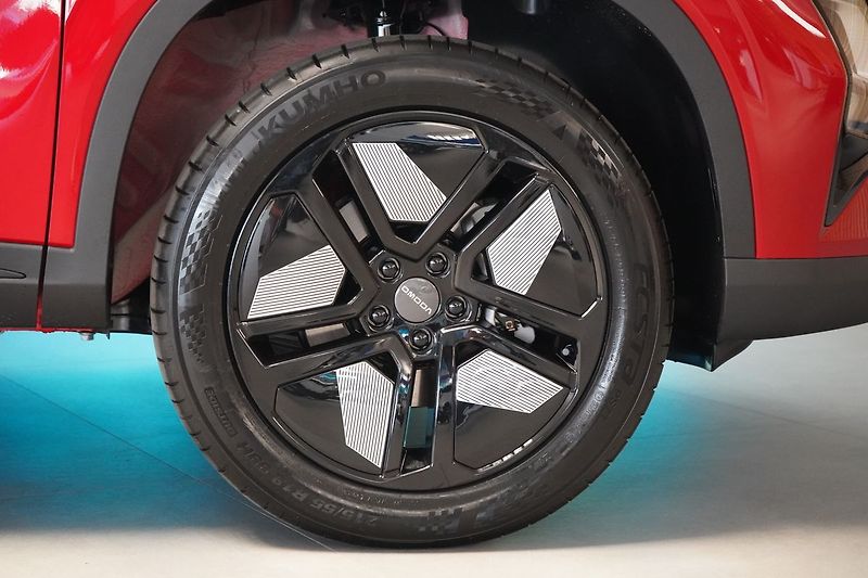 Omoda 5 1.5 T-GDI SHS-H DHT PREMIUM - fotka 6 z 45