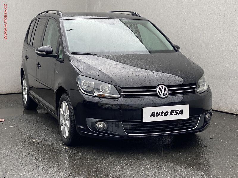 Volkswagen Touran (2013) 1.2 TSi, Match, navi, TZ, - fotka 1 z 17