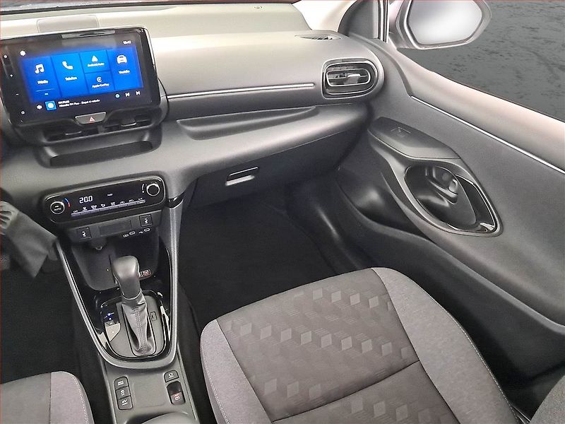Toyota Yaris (2025) 1.5 VVT-i Hybrid - fotka 8 z 17