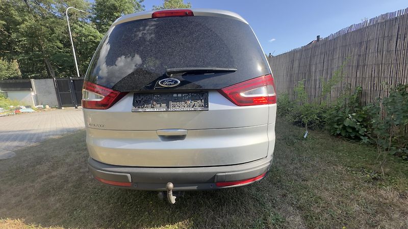 Ford Galaxy (2011) 7x míst  - fotka 4 z 8