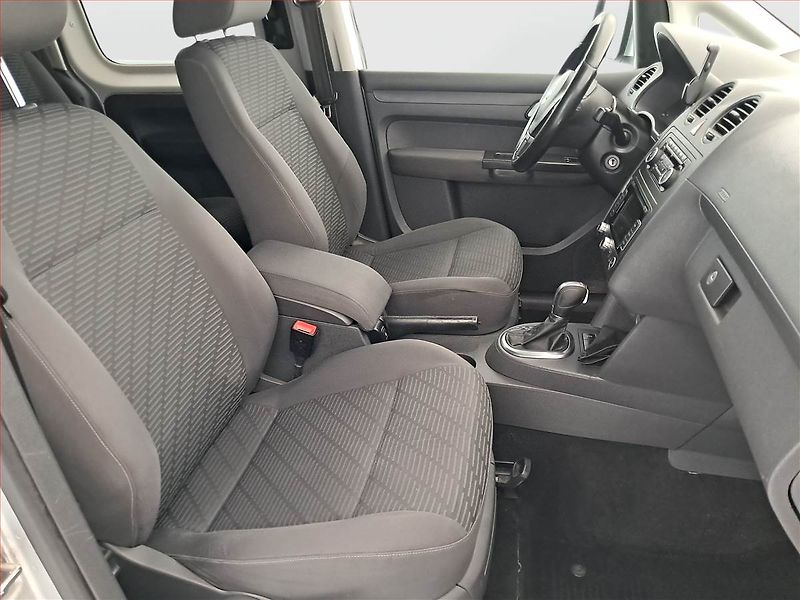 Volkswagen Caddy (2013) Maxi 2.0 TDI, 5Míst, 1Maj - fotka 7 z 17