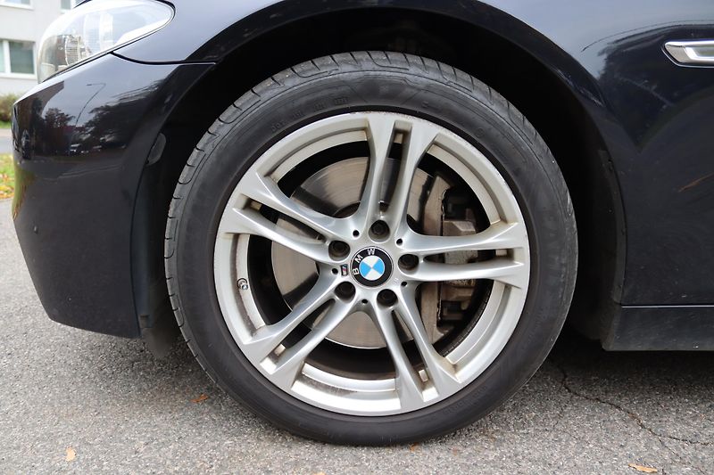 BMW Řada 5 - fotka 22 z 61