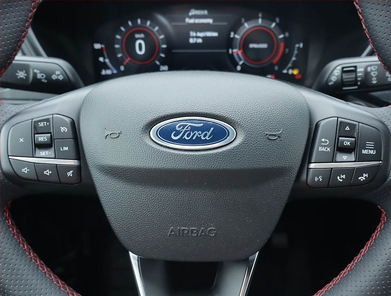 Ford Kuga (2023) ST-Line 1.5 EcoBoost - fotka 18 z 25