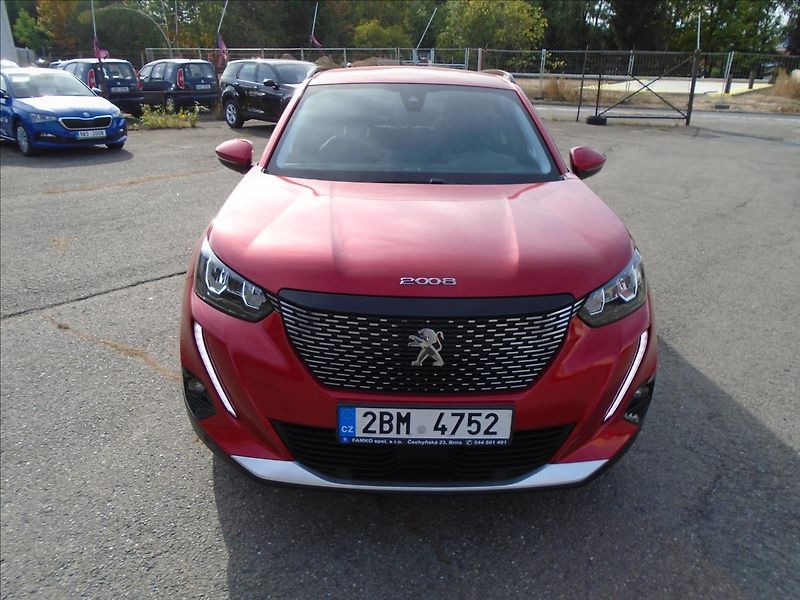 Peugeot 2008 1,2 - fotka 7 z 30