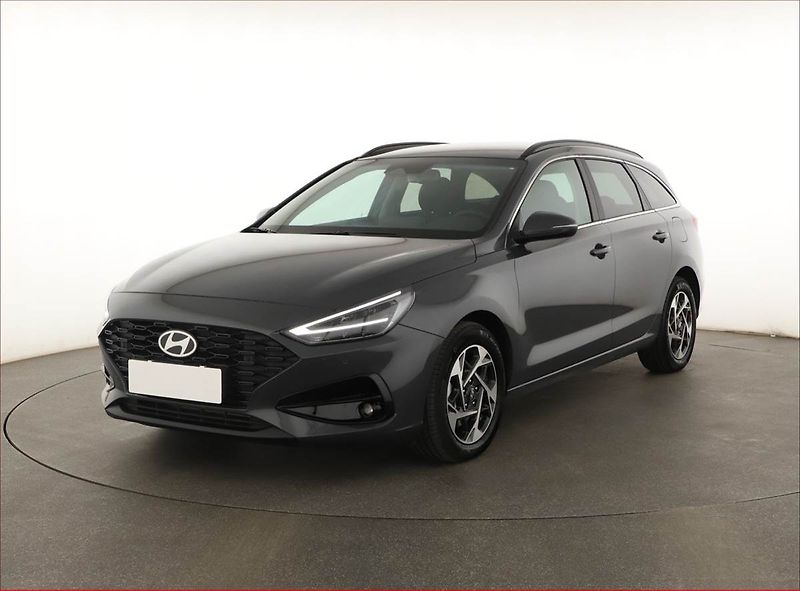 Hyundai i30 (2026) 1.0 T-GDI, Style, Navigace - fotka 2 z 20