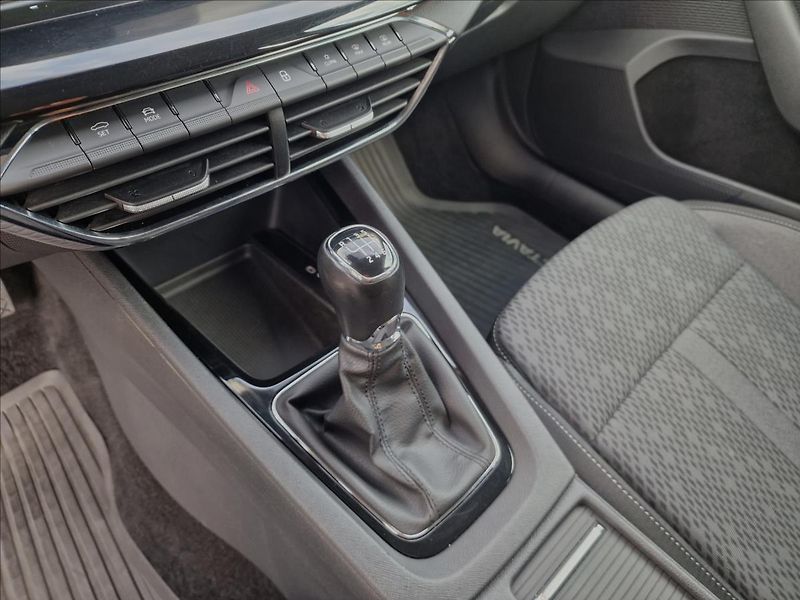 Škoda Octavia 2.0 TDI Style Combi,ČR,1.Maj. - fotka 33 z 49