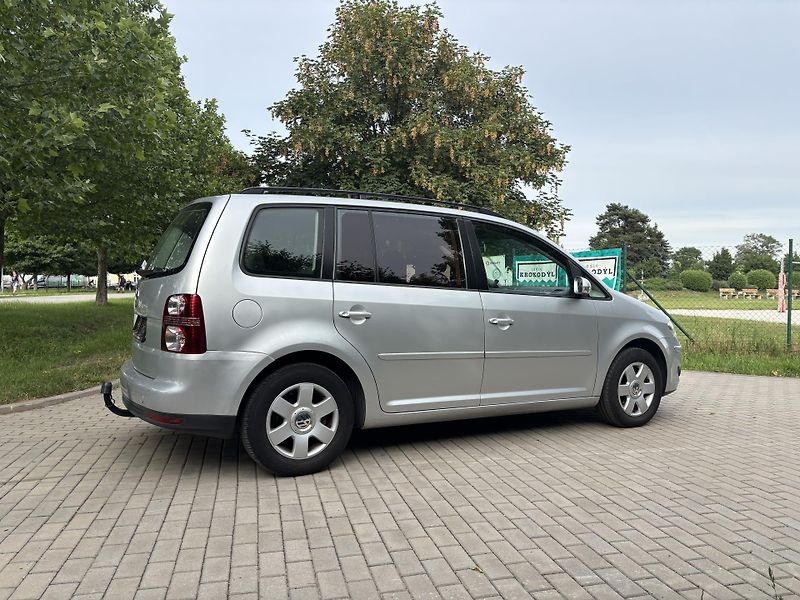 Volkswagen Touran 1.9 TDi Trend - fotka 11 z 20