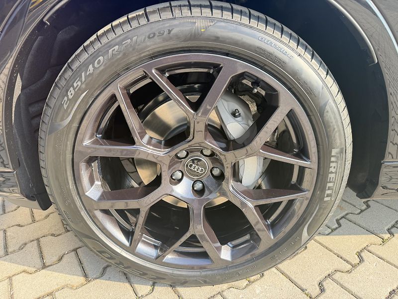 Audi Q7 (2026) 50TDI 210kW S-LINE GRAVITY LED - fotka 53 z 54