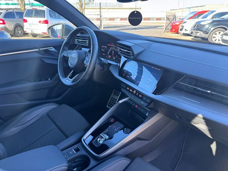 Audi S3 (2022) QUATTRO 2,0 TFSI 228 KW 1 MAJ - fotka 44 z 50