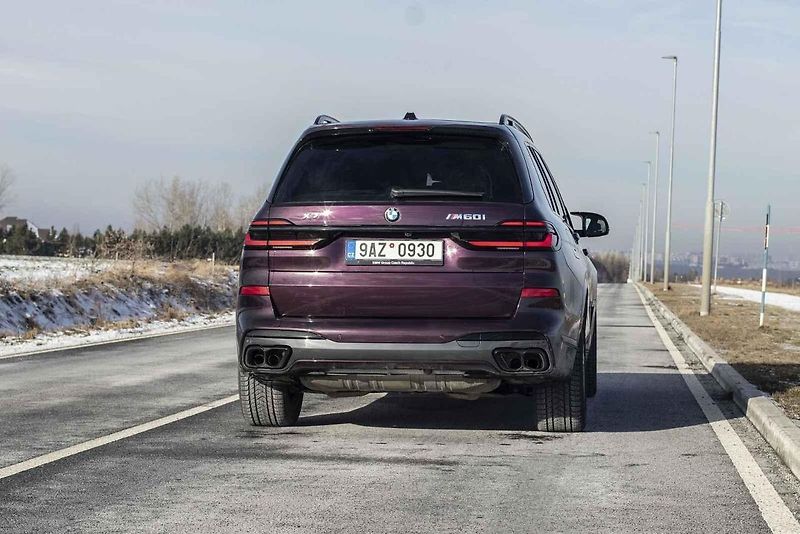 X7 představuje u bavorské automobilky vrchol nabídky mezi SUV.