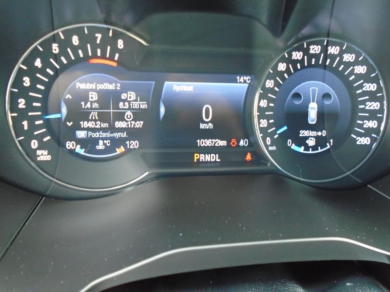 Ford Galaxy 2.5 Durarec FHEV Vignale 7míst - fotka 22 z 46