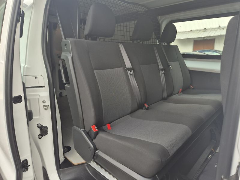 Opel Vivaro E FLEXSPACE L 6 MÍST - fotka 33 z 37