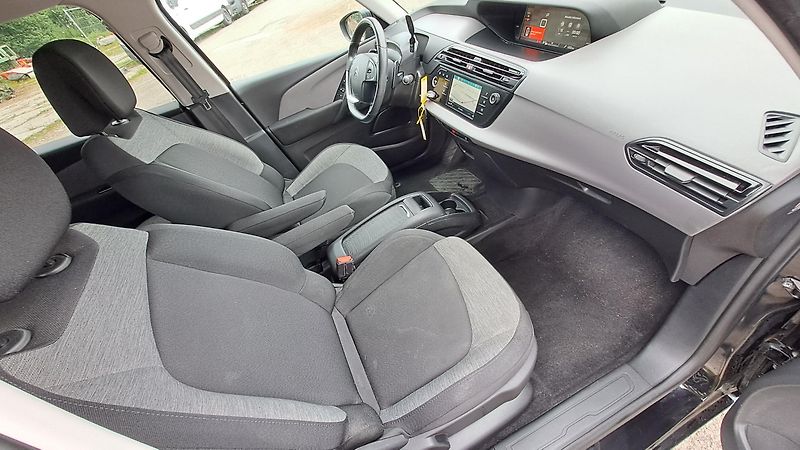 Citroën Grand C4 SpaceTourer 1.5 BlueHDi 130 S&S 7 míst - fotka 7 z 24