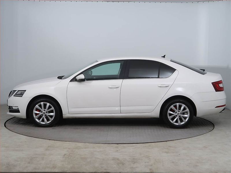 Škoda Octavia (2017) Style 1.6 TDI, Serv.kniha - fotka 3 z 14