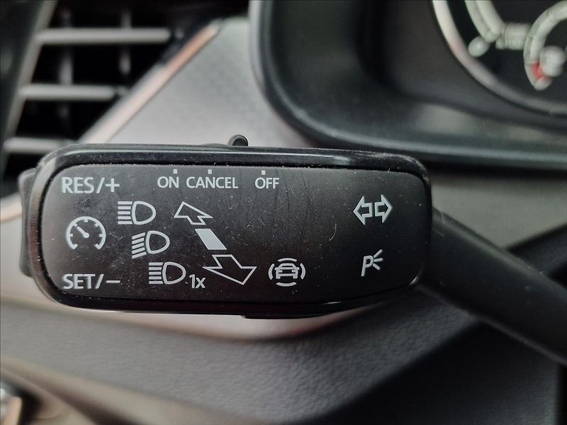 Škoda Kamiq 1.0TSI CNG Style,REZERVACE - fotka 23 z 50