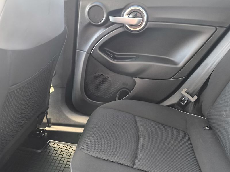 Fiat 500X (2015) 1.6 E-Torq 110k Plus - fotka 37 z 43