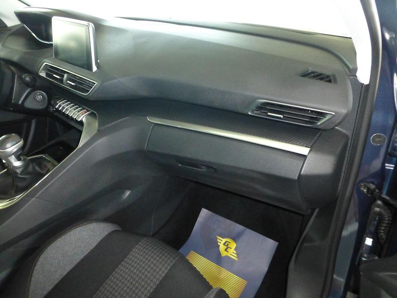 Peugeot 5008 (2020) 1,6HDI*7MÍST*ALU**Záruka 36měs - fotka 18 z 25