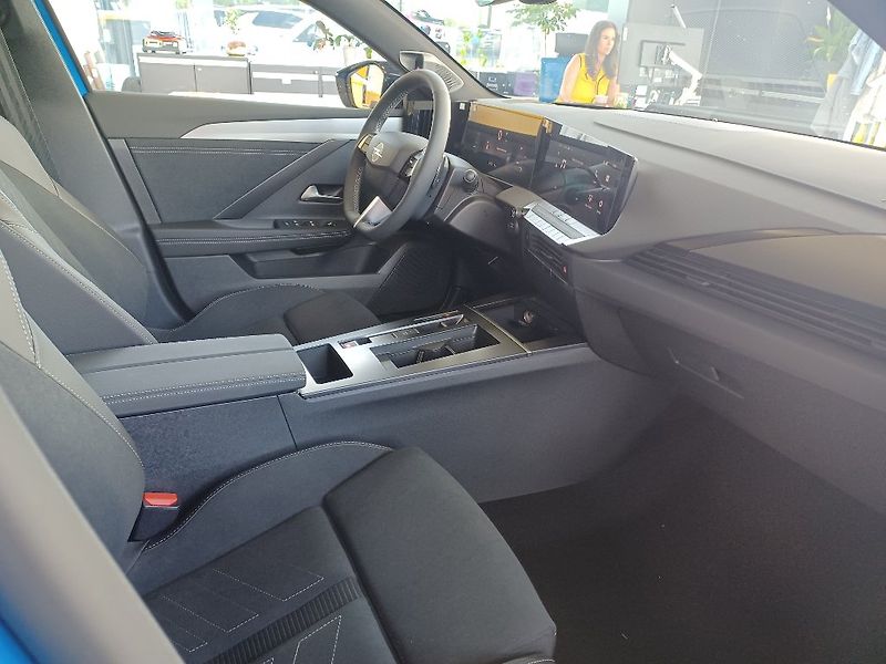 Opel Astra (2026) ST GS Hybrid 1,2T 145k Automat - fotka 26 z 27