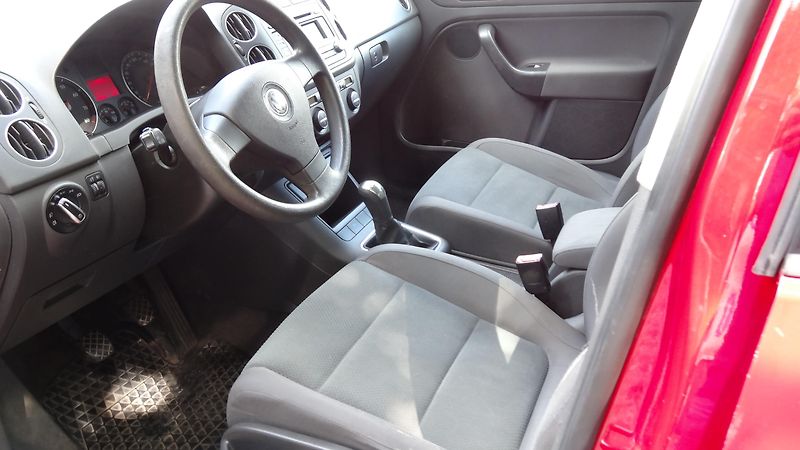 Volkswagen Golf Plus GOLF Plus 1.6 MPi Digi klima - fotka 2 z 17