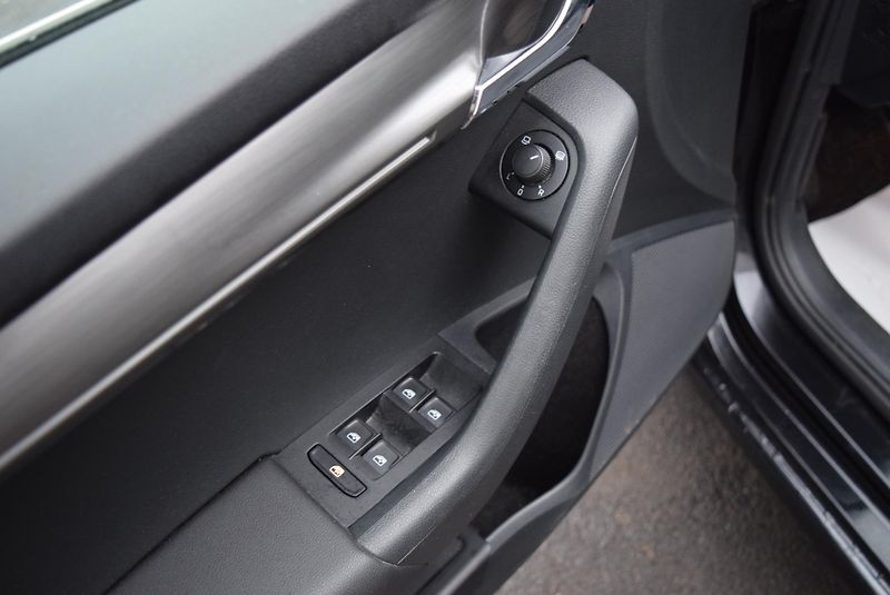 Škoda Octavia (2018) 1.5TSI 110kwSTYLE FULL LED TAŽ - fotka 33 z 50