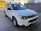 Mitsubishi Outlander (2014) 2,0i - Invite - 1 Majitel - náhled 32