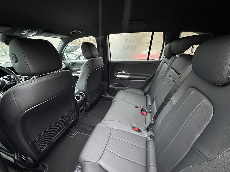 Mercedes-Benz GLB (2025) 200 d 4MATIC - fotka 11 z 25