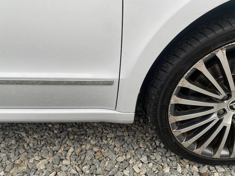 Škoda Superb 2.0TDi 4x4 170PS DSG L+K COMBI - fotka 59 z 158