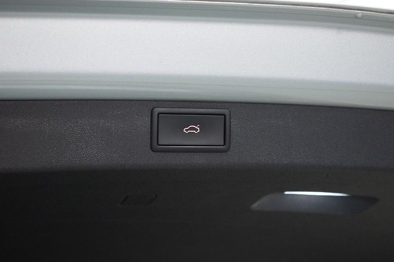 Škoda Enyaq 60 62kWh SPORTLINE*SoH-87%*DPH - fotka 38 z 40