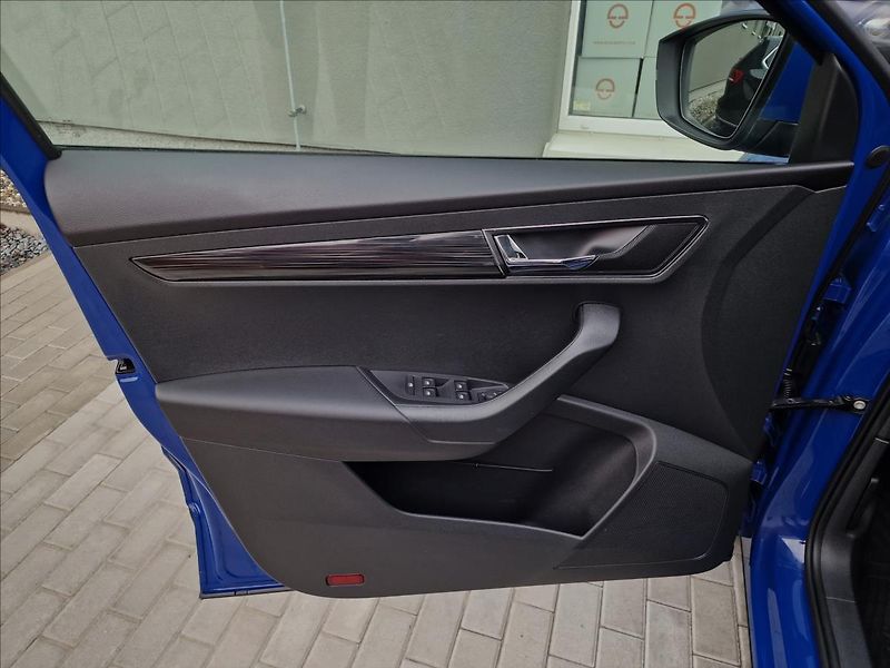 Škoda Karoq 2.0TDI 110kW Style 4x4 DSG,ČR - fotka 37 z 50