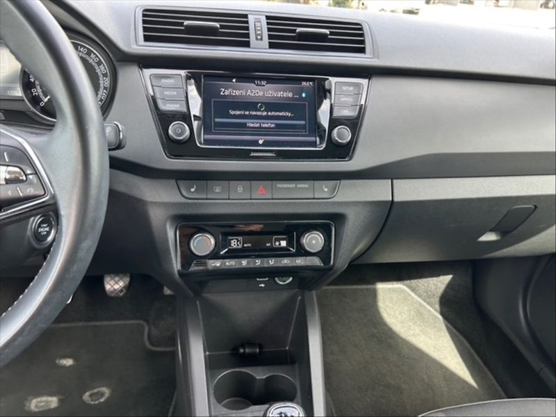 Škoda Fabia 1,0 TSI 70 Ambition - fotka 10 z 11