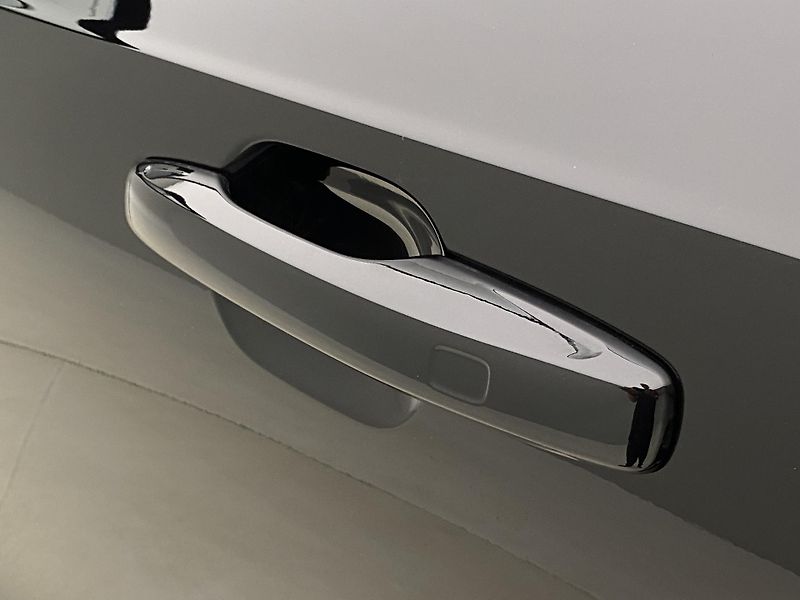 Volvo XC90 (2026) T8 AWD Plug-in DARK PLUS 7m - fotka 20 z 72