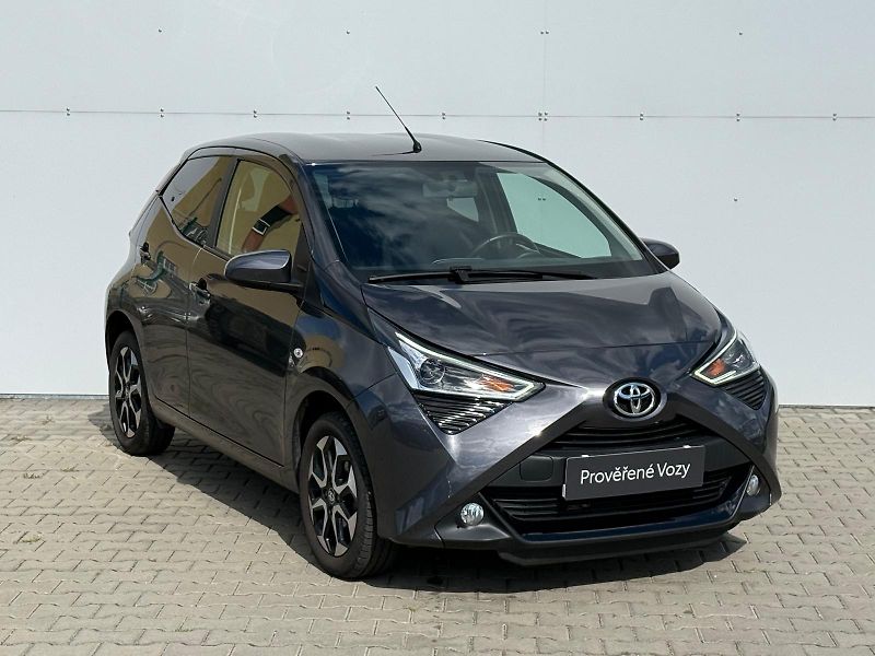 Toyota Aygo 1.0 VVT-i X-Play Style - fotka 6 z 27
