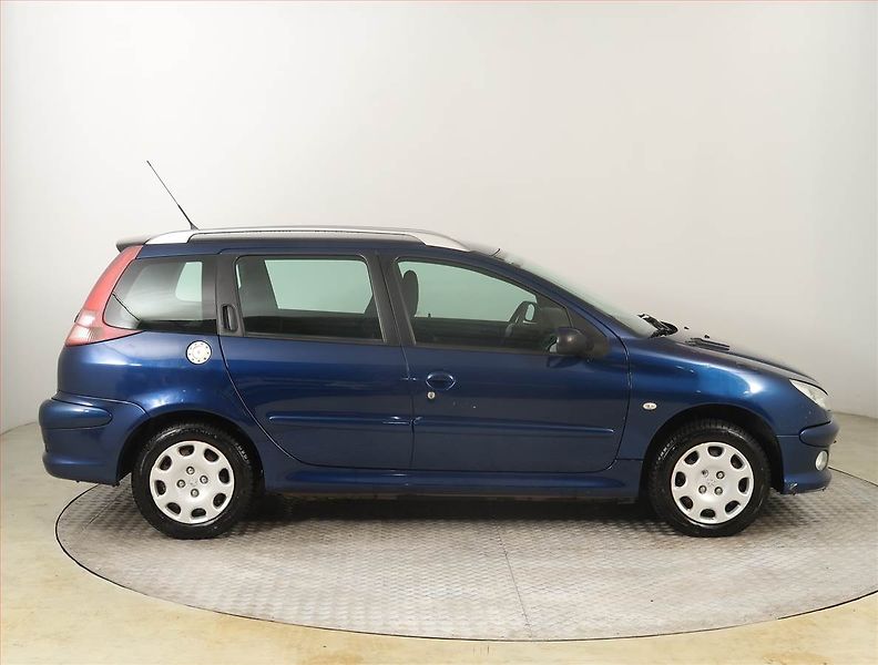 Peugeot 206 (2006) 1.4 HDI, po STK, Klima - fotka 6 z 14