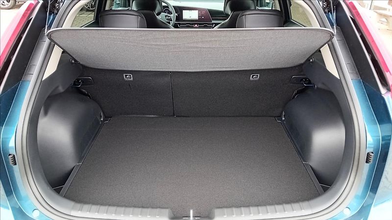 Kia Niro 1,6 GDI HEV Style DCT - fotka 12 z 13