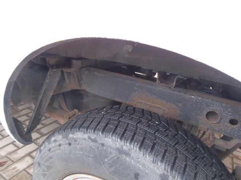 Nissan Navara (2009) King-Cab 2.5 DCi 4x4 tažné 3t - fotka 11 z 22