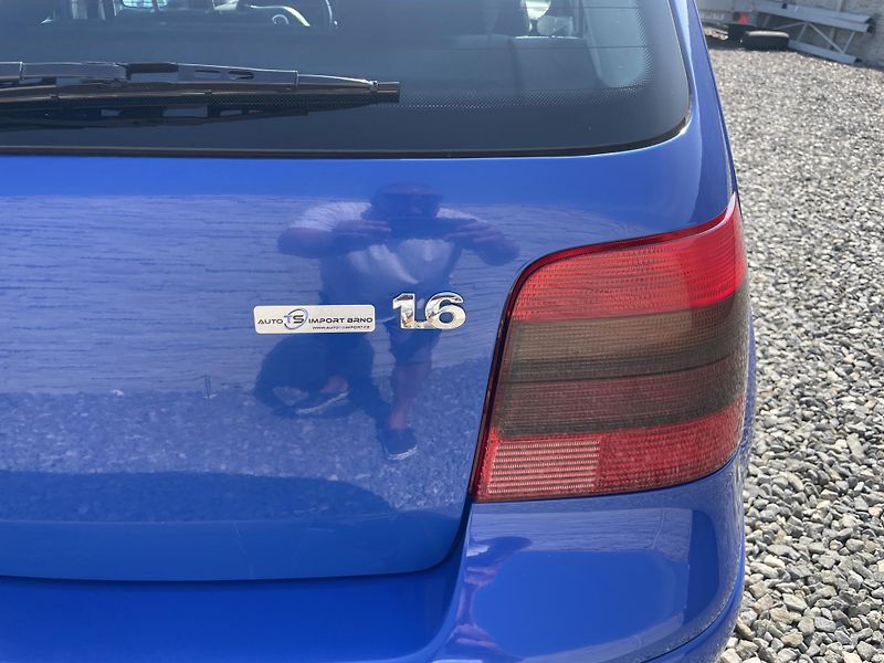 Volkswagen Golf 1.6i SR 100PS 134TKM EXTRA 1A! - fotka 38 z 174