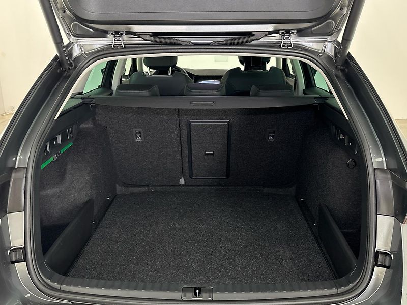 Škoda Octavia Top Selection DSG - fotka 10 z 30