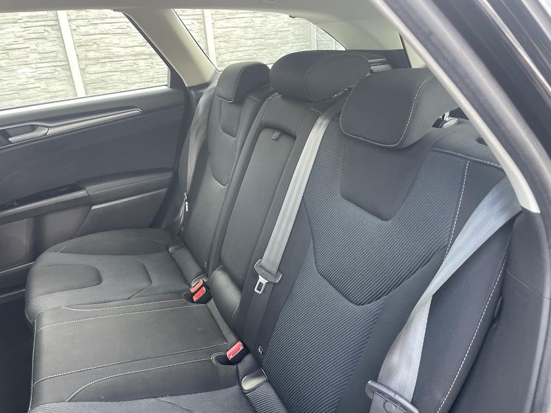 Ford Mondeo 2.0TDCi 150PS MANUAL COMBI STK - fotka 105 z 154