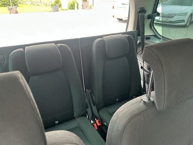 Ford Galaxy 2,0TDCi Ghia 7míst - fotka 42 z 54