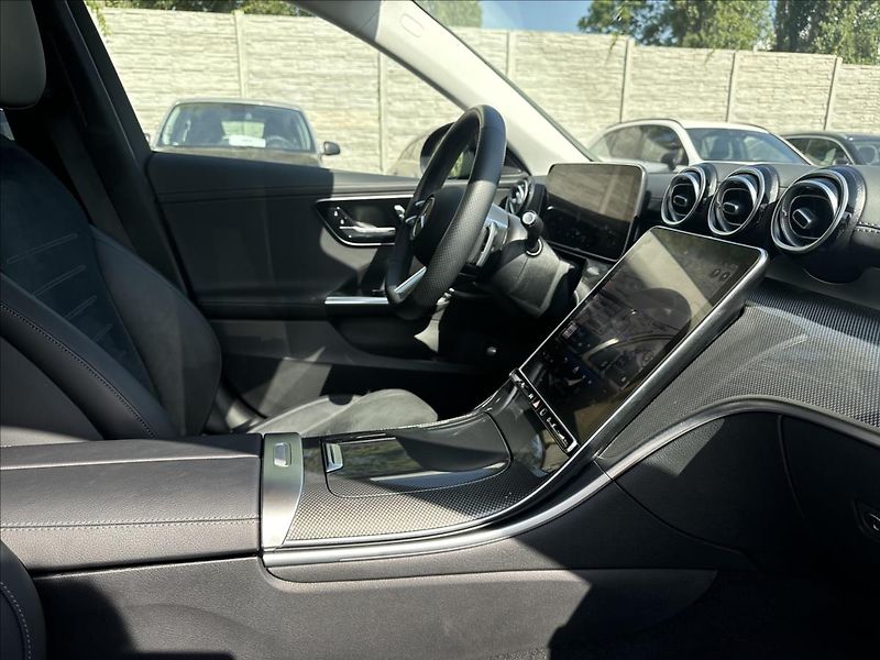 Mercedes-Benz Třídy C C 220d 4MATIC T - fotka 13 z 16