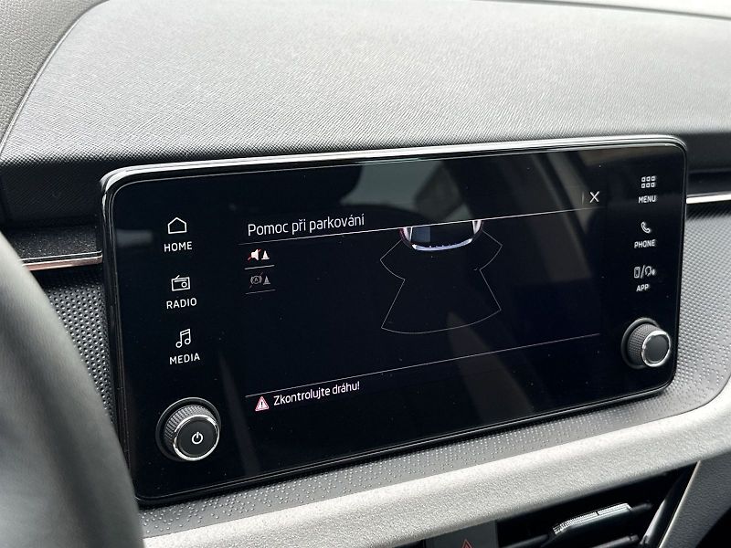 Škoda Scala (2024) 1.0 TSI Top Selection - fotka 13 z 32