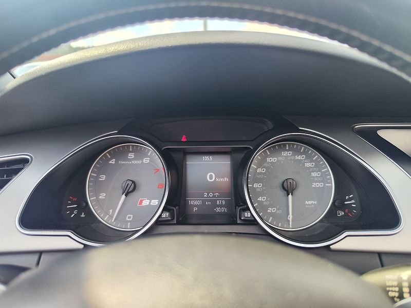 Audi S5 3.0 TFSI/245kW V6 Cabrio 4x4 - fotka 21 z 35