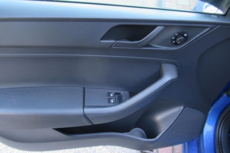 Škoda Rapid 1.2 TSi KLIMA - fotka 15 z 18