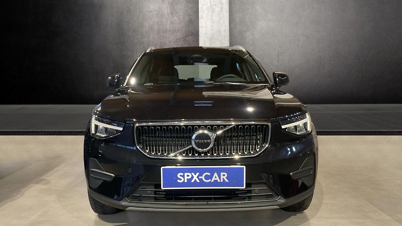 Volvo XC40 CORE, B3 FWD, 120+10 kW / 163+ - fotka 3 z 29