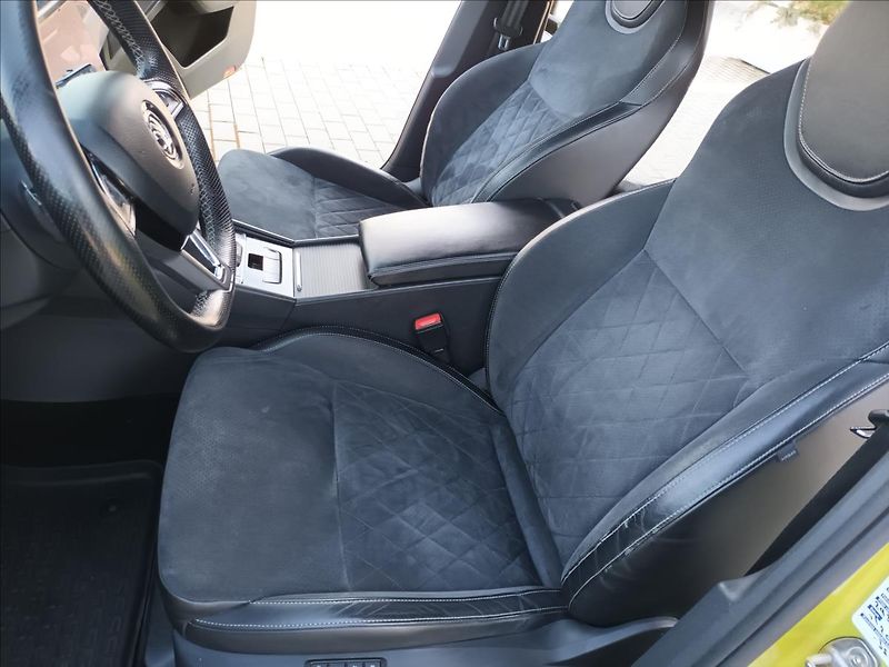 Škoda Superb 2,0 TDI,4X4,Sportline,ČR,DSG, - fotka 14 z 50
